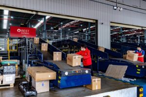 Kho phân loại hàng của Best Express