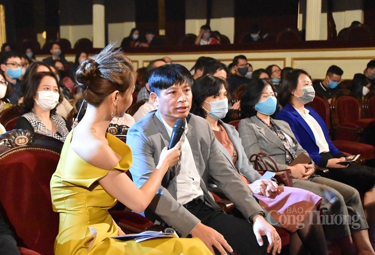 Cục trưởng Cục TMĐT & KTS Đặng Hoàng Hải chia sẻ tại sự kiện