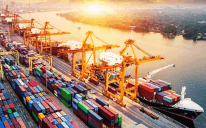 Thực hiện 8 giải pháp trọng tâm sẽ giúp doanh nghiệp Việt Nam nâng cao năng lực cạnh tranh, thúc đẩy xuất khẩu, đa dạng hóa thị trường. Ảnh minh họa